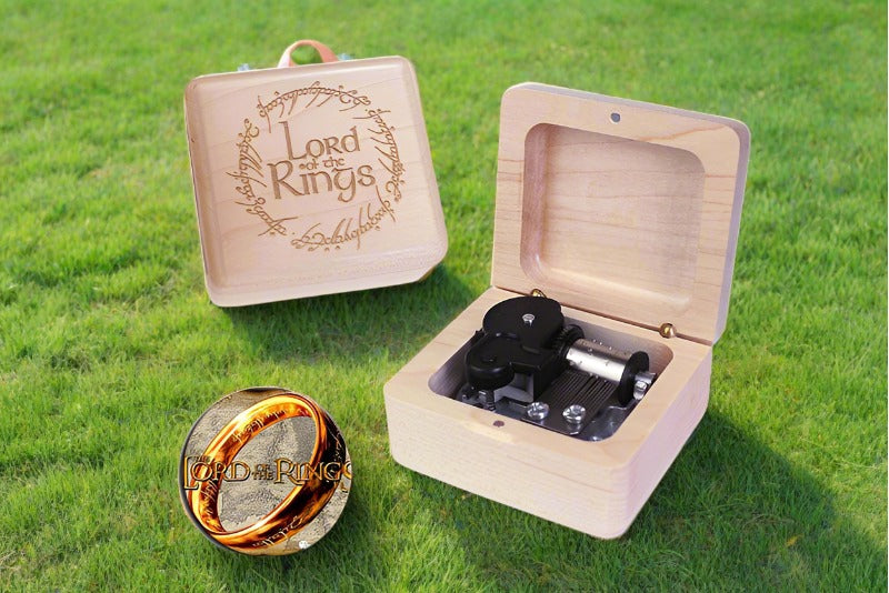 Lord of the Rings - Wooden Music Chest